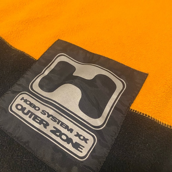 Vintage Hobo Fleece - Picture 2 of 8